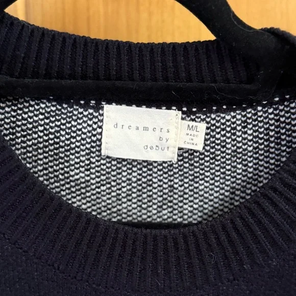 Dreamers by Debut — 3D TRex Sweater — Size M/L — NWOT - Picture 4 of 7